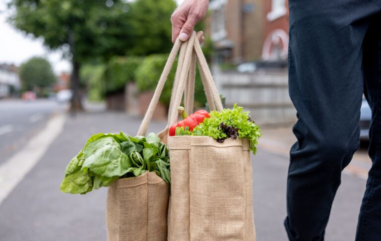 11 Sustainable & Eco-Friendly Shopping Tips To Try | Kiwi Energy